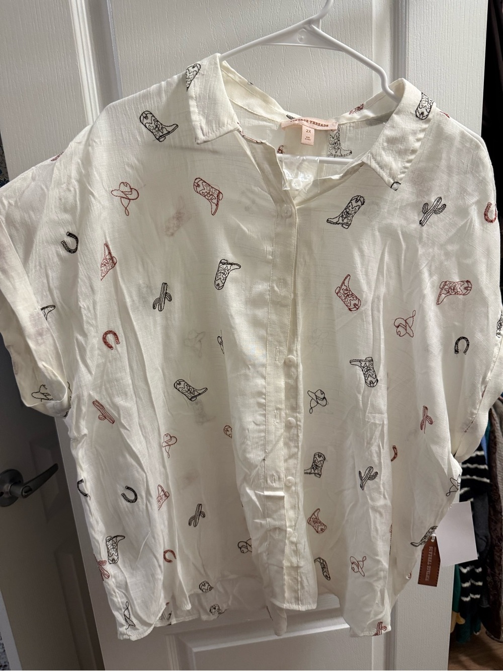 Women's Ivory Short-Sleeve Button-Up Shirt with Western Print